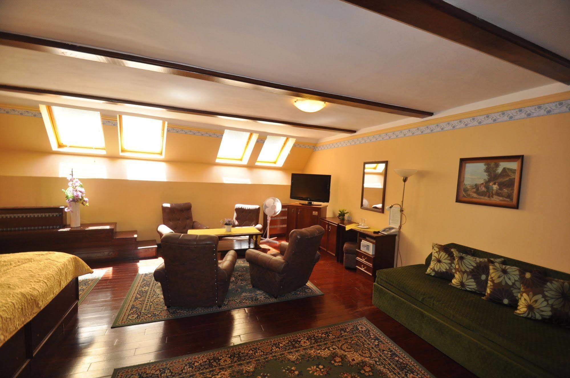 Garni -Hotel Barbakan Levoca Luaran gambar