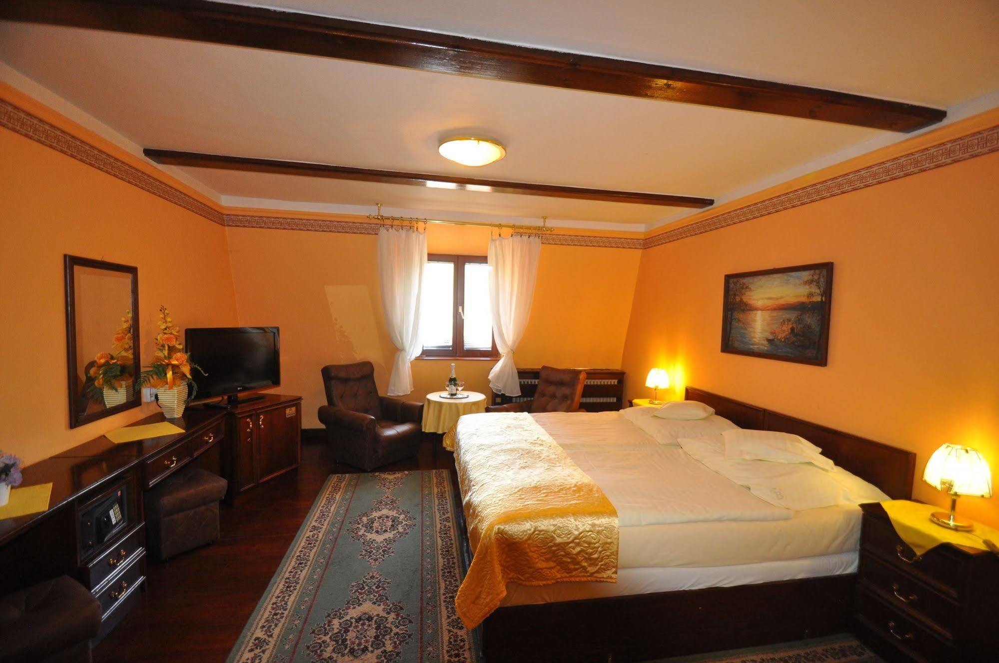 Garni -Hotel Barbakan Levoca Luaran gambar